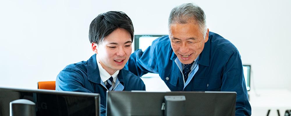 話をする上司と新入社員