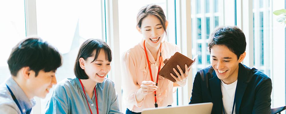 若手社員のミーティング